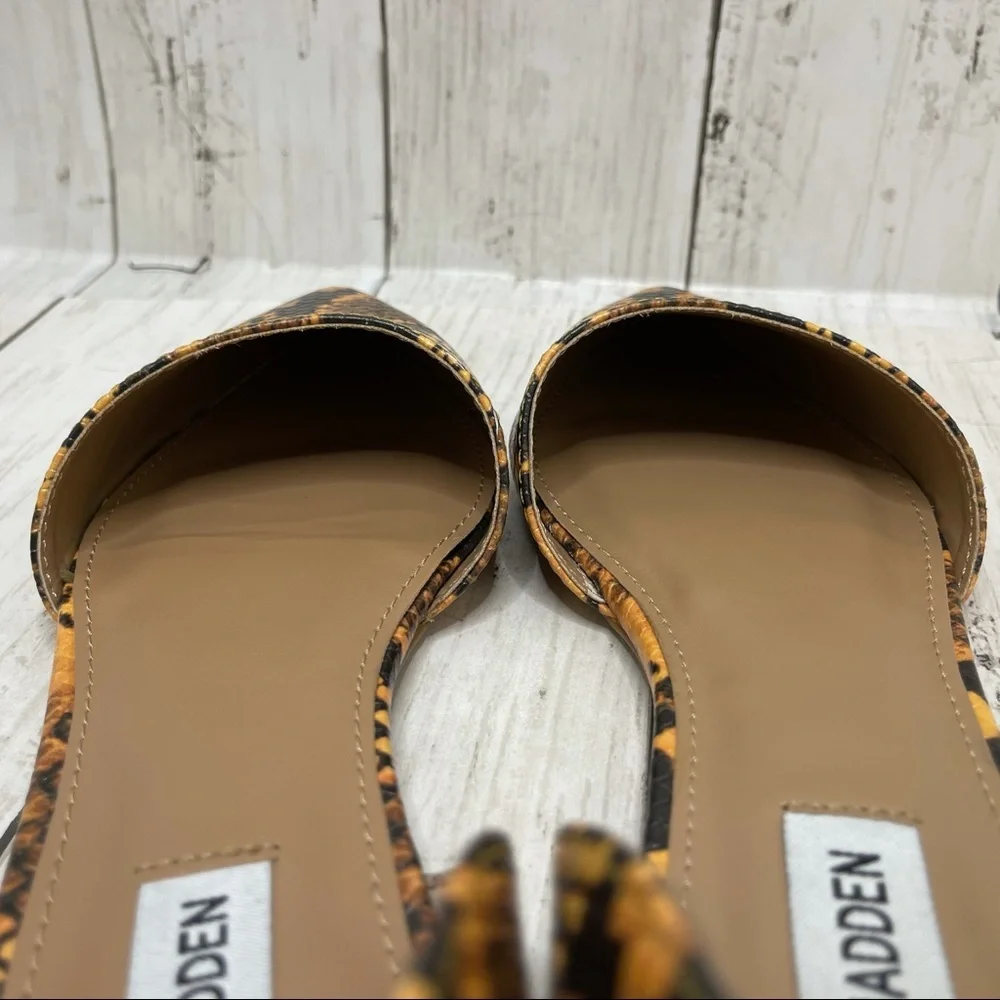 Steve Madden Genius d’Orsay in Yellow Snake Flat - Picture 7 of 13